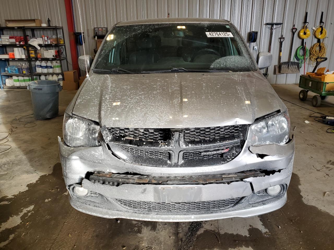 2016 Dodge Caravan - Image 5