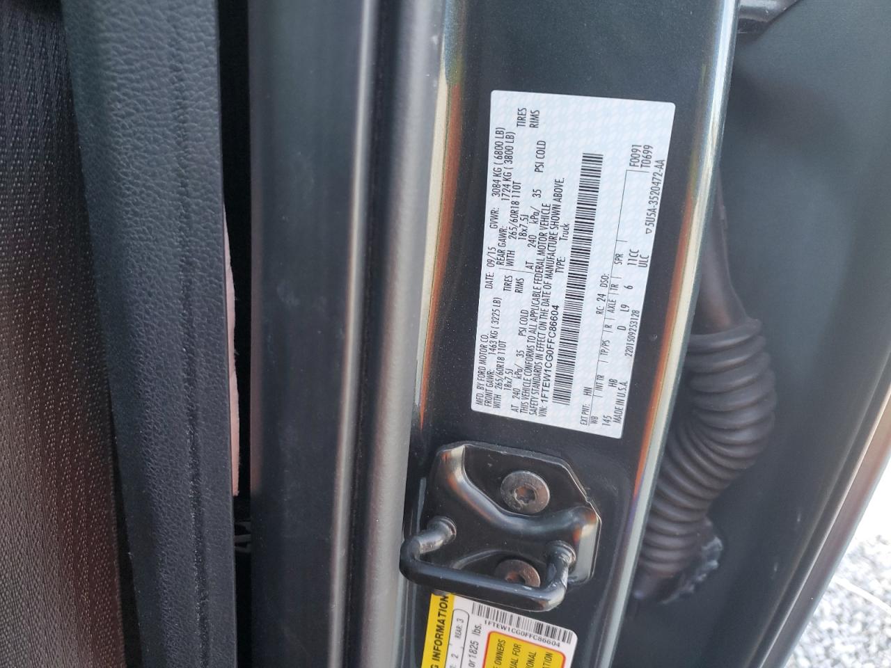 2015 Ford F-150 - Image 13