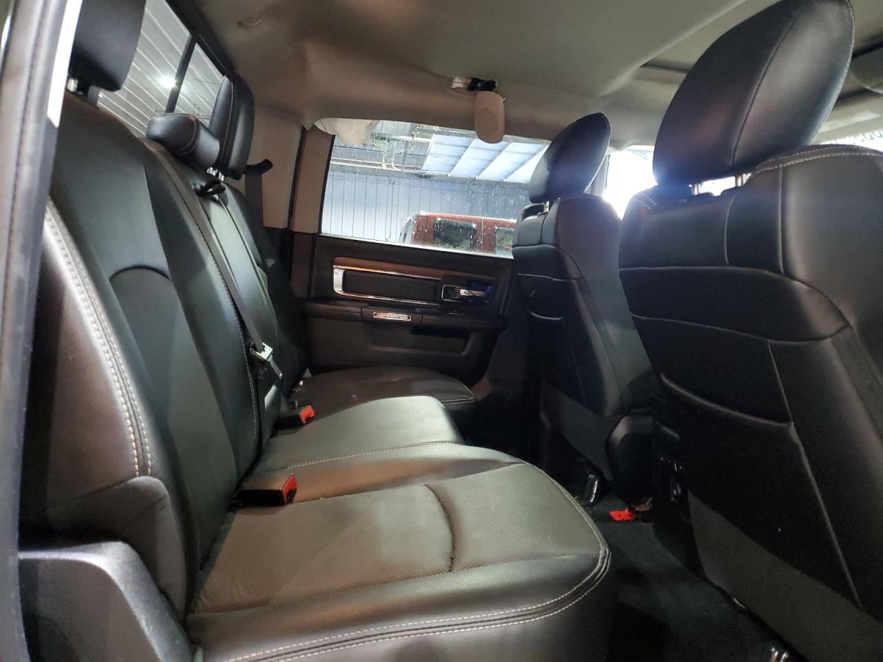 2016 RAM 1500 - Image 10