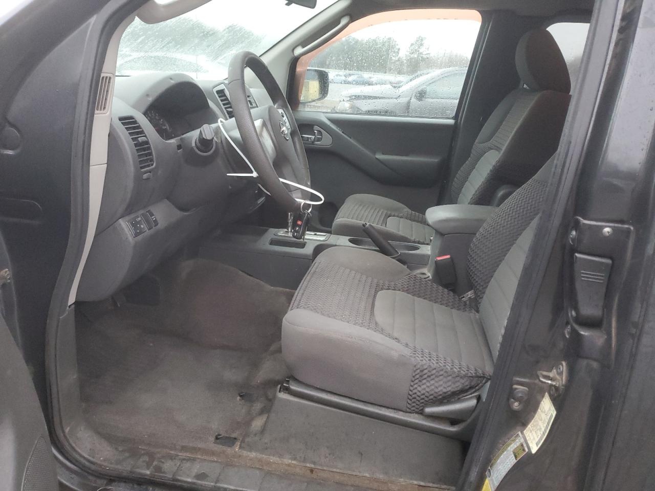2010 Nissan Navara (Frontier) - Image 7