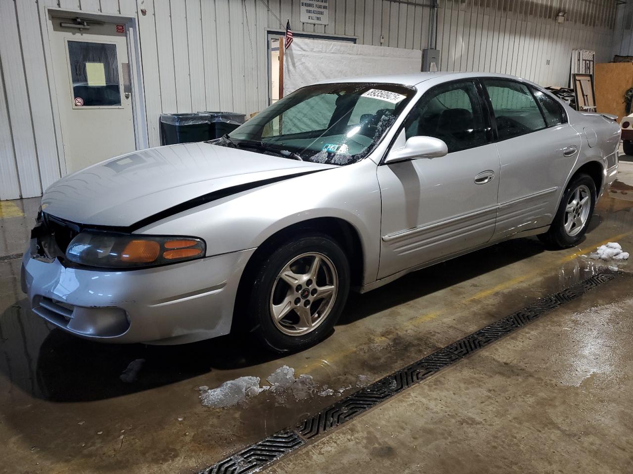 2002 Pontiac Bonneville - Image 1