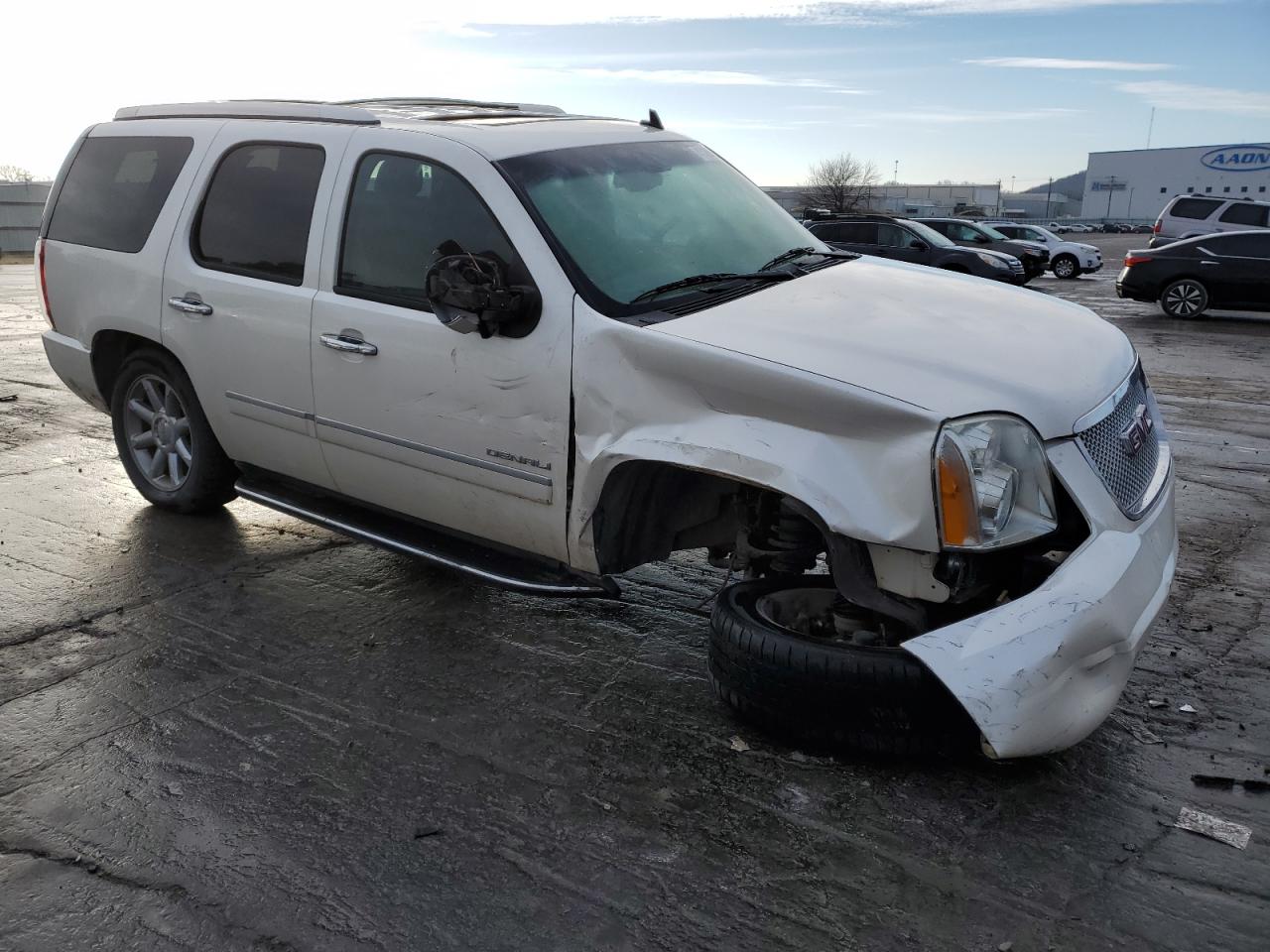 2011 GMC Yukon - Image 4