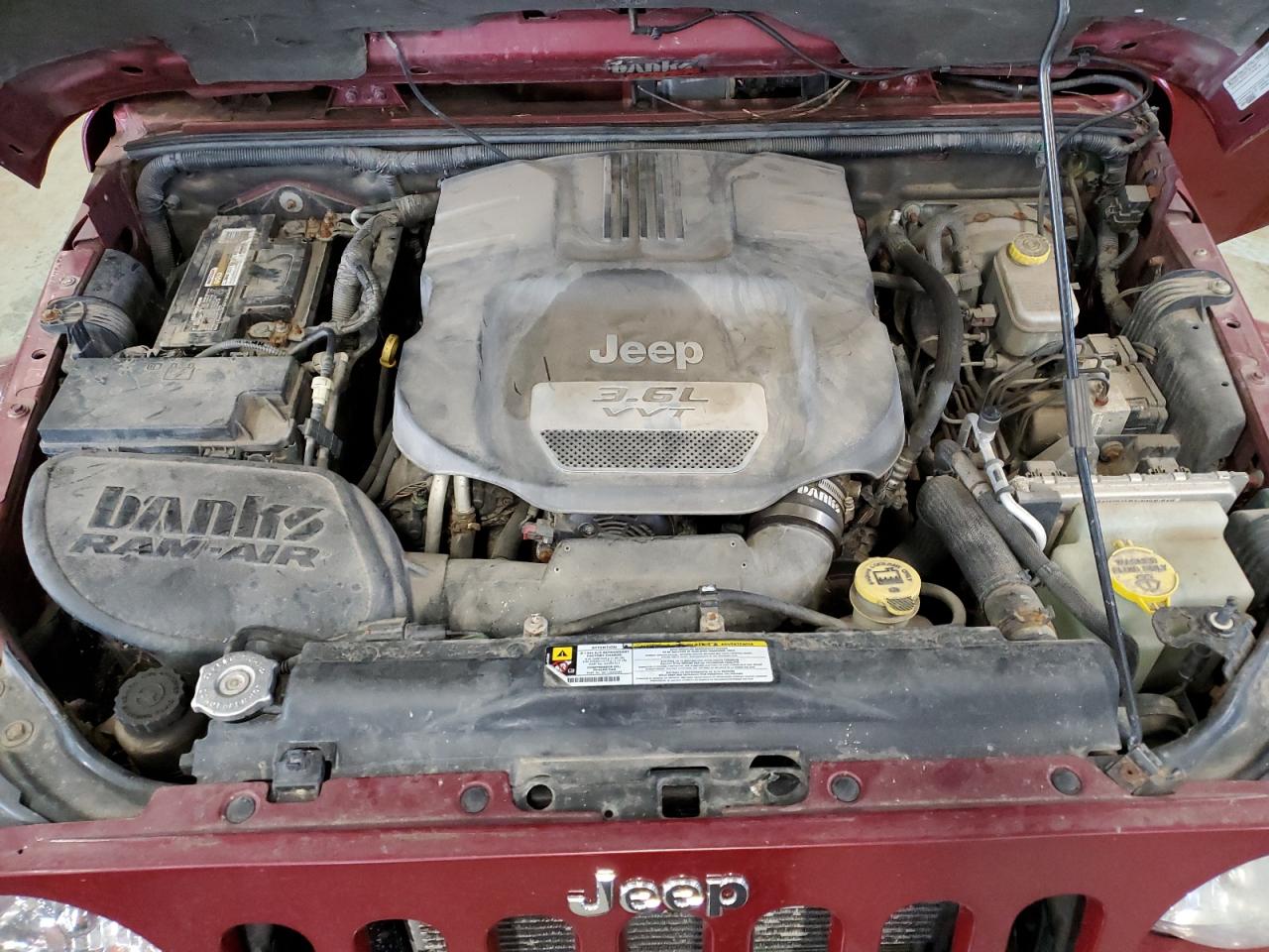2012 Jeep Wrangler - Image 11