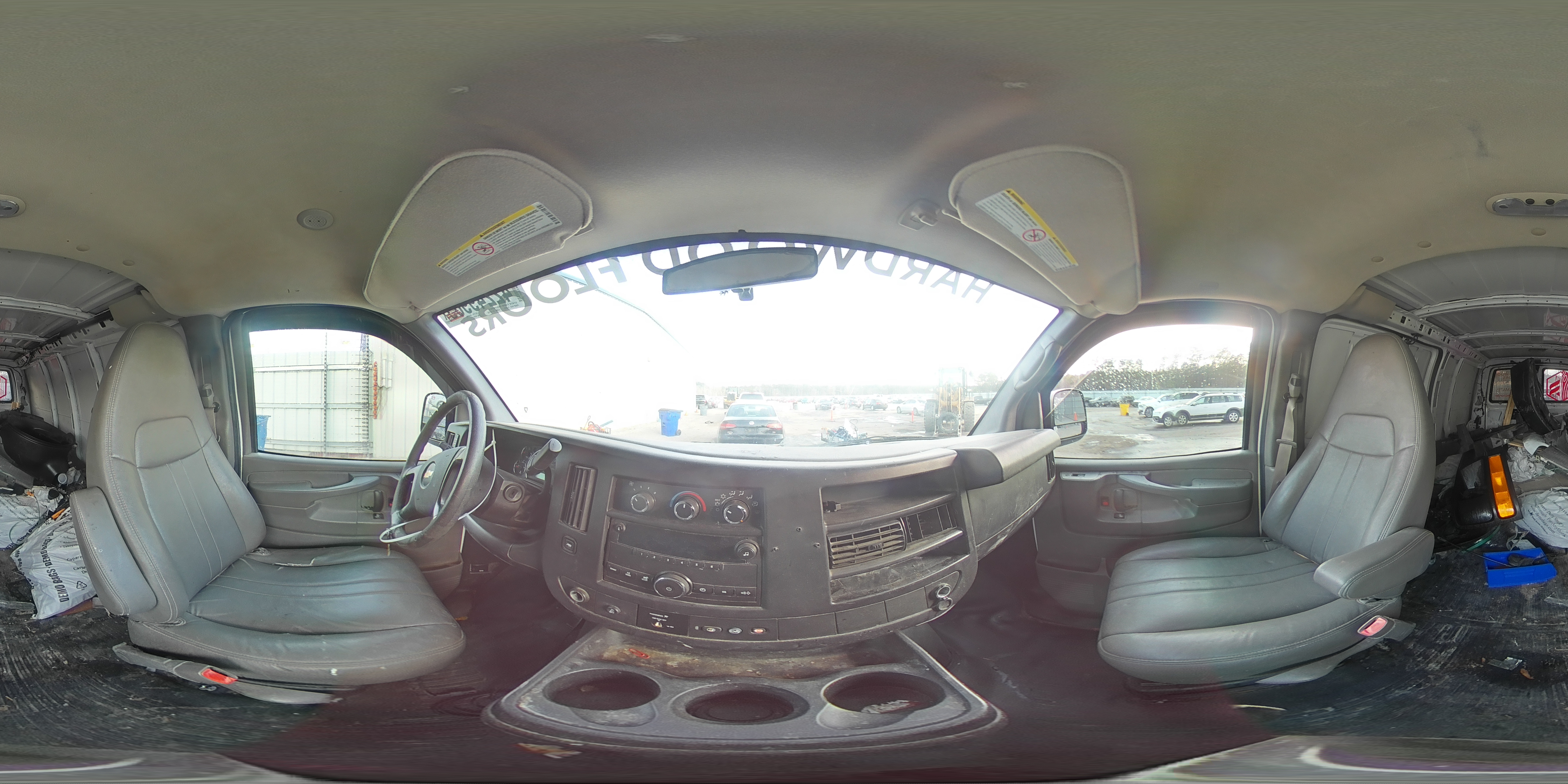2014 Chevrolet Express - Image 16
