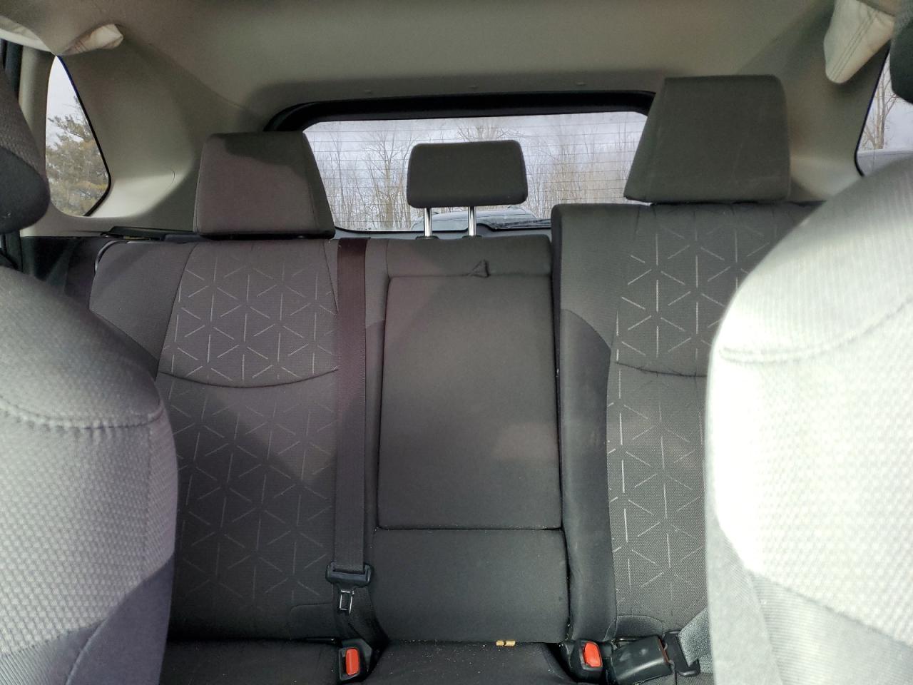 2023 Toyota RAV 4 - Image 10
