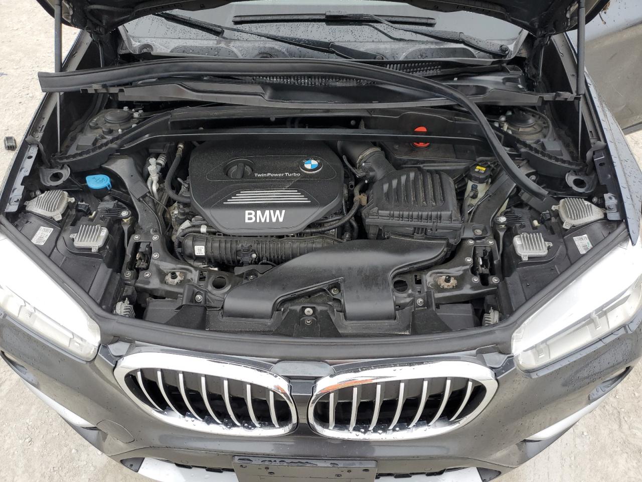 2017 BMW X1 - Image 13