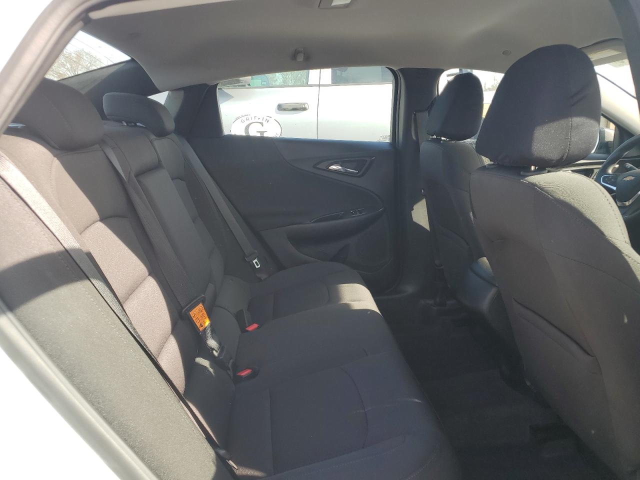 2018 Chevrolet Malibu - Image 10