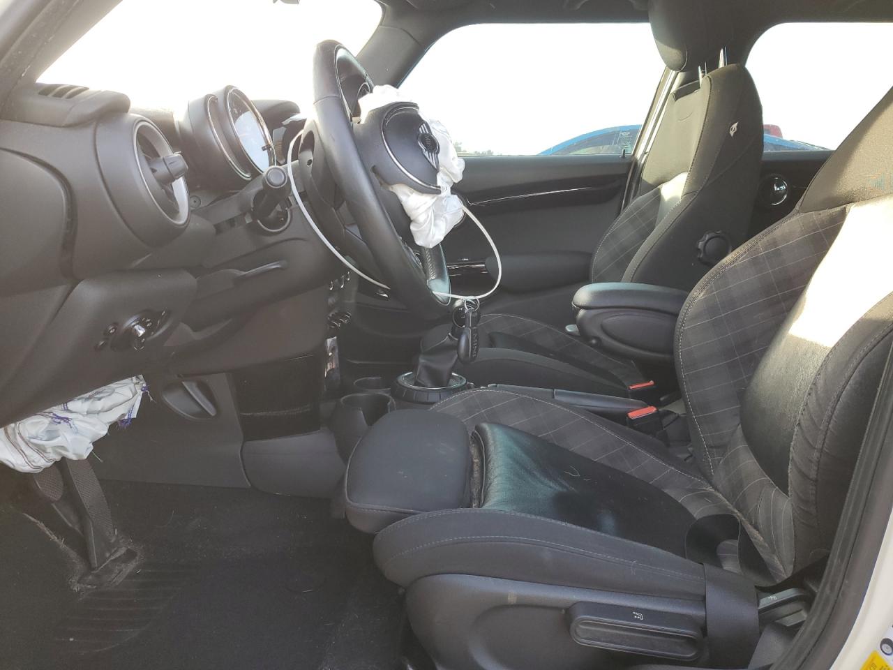 2015 MINI Cooper - Image 7