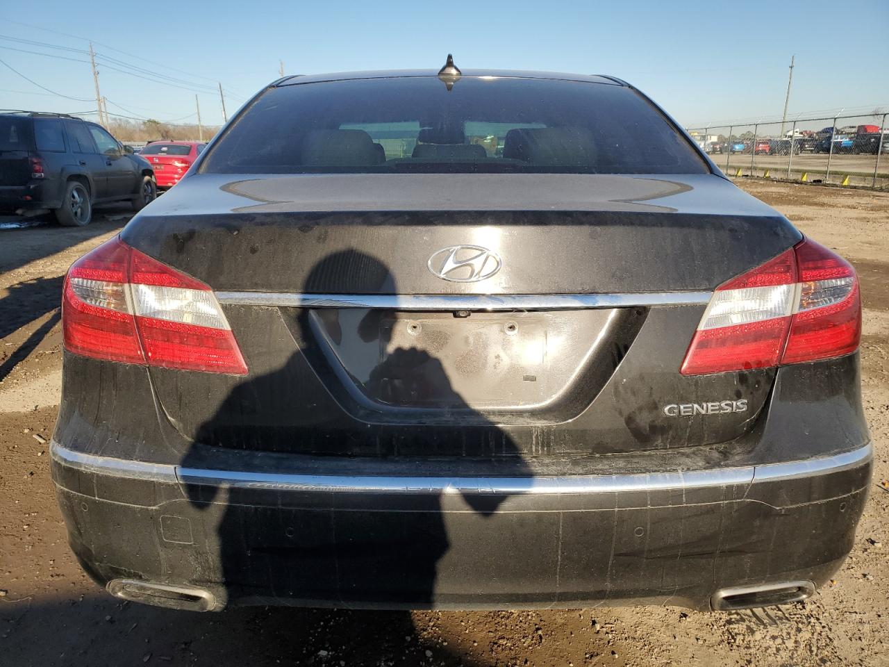 2014 Hyundai Genesis - Image 6