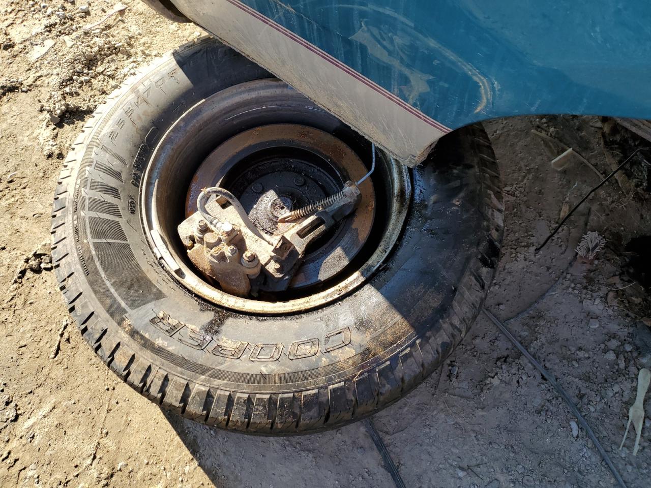 2003 Ford F150 VIN: 1FTRF18243NB75182 Lot: 41501655