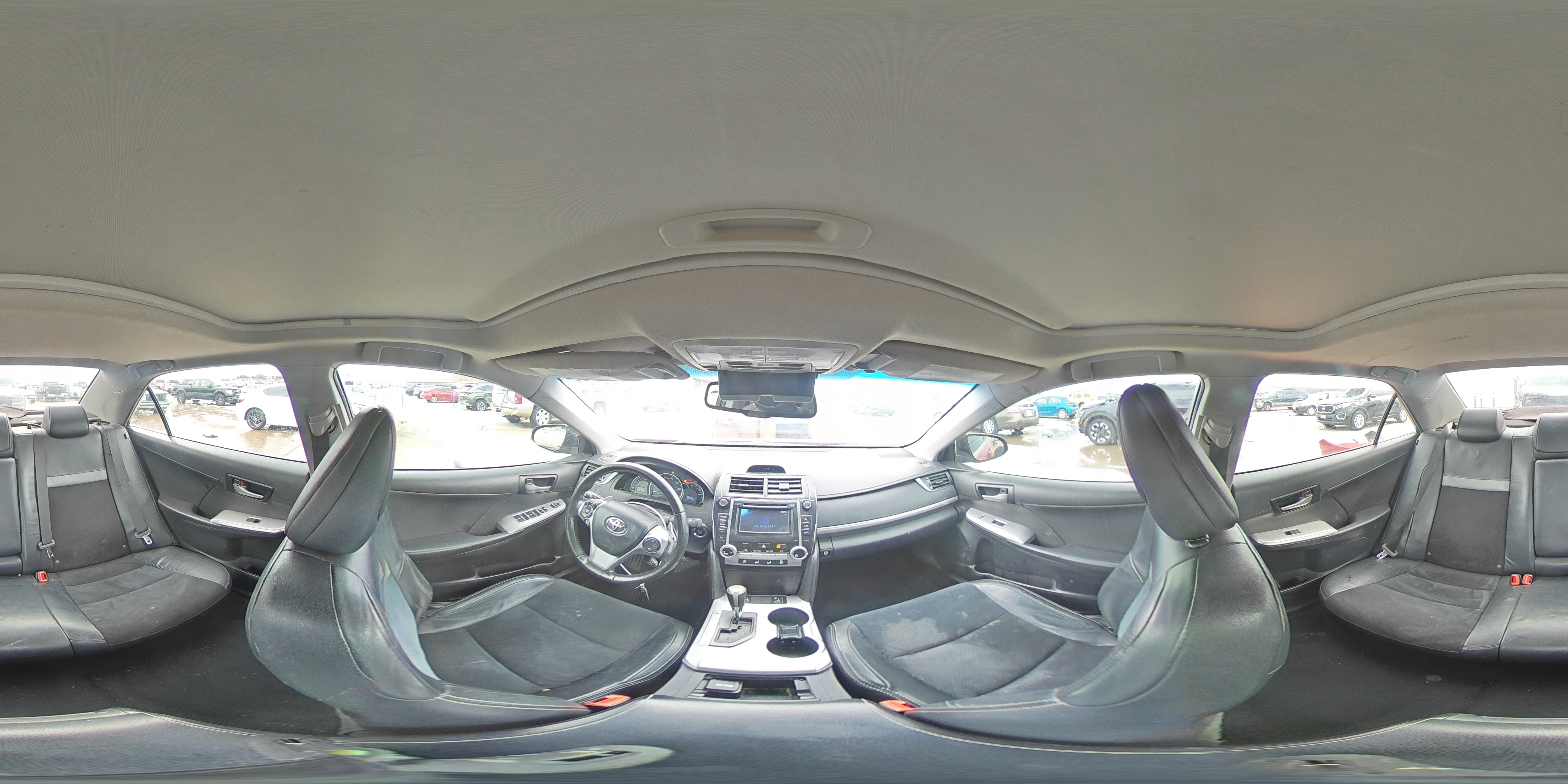 2012 Toyota Camry - Image 15