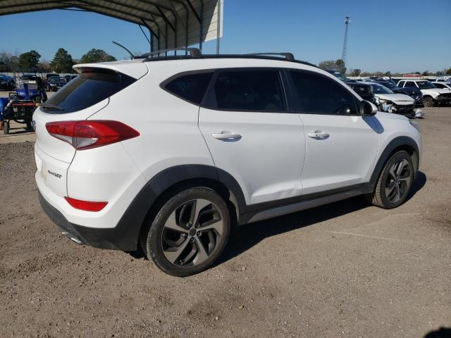  HYUNDAI TUCSON 2017 Белы