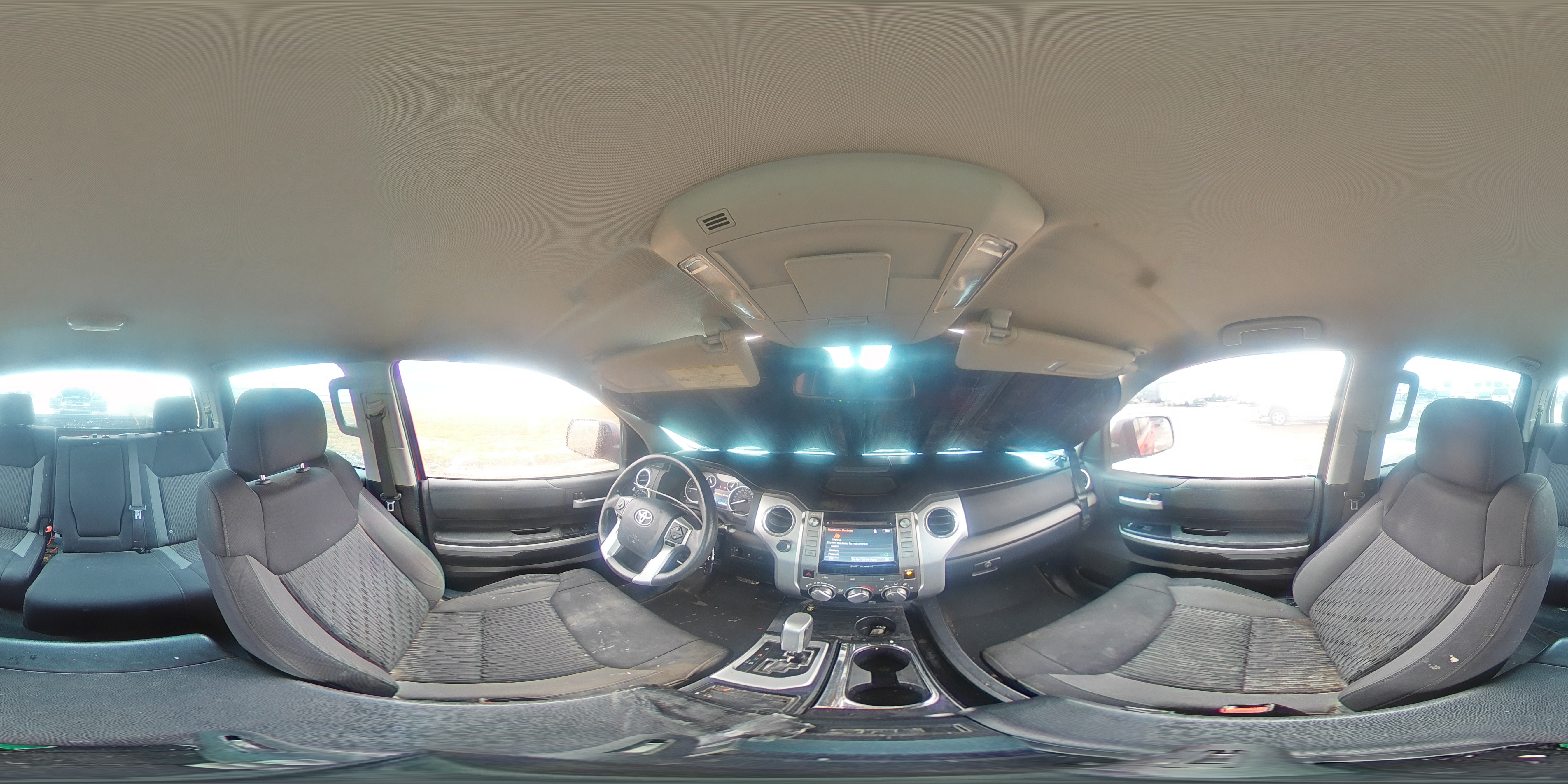 2014 Toyota Tundra - Image 13