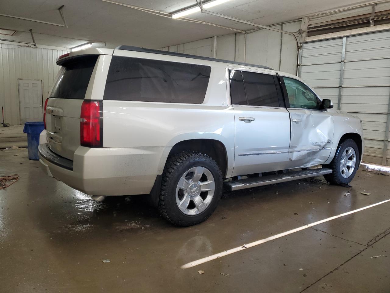 2017 Chevrolet Suburban - Image 3