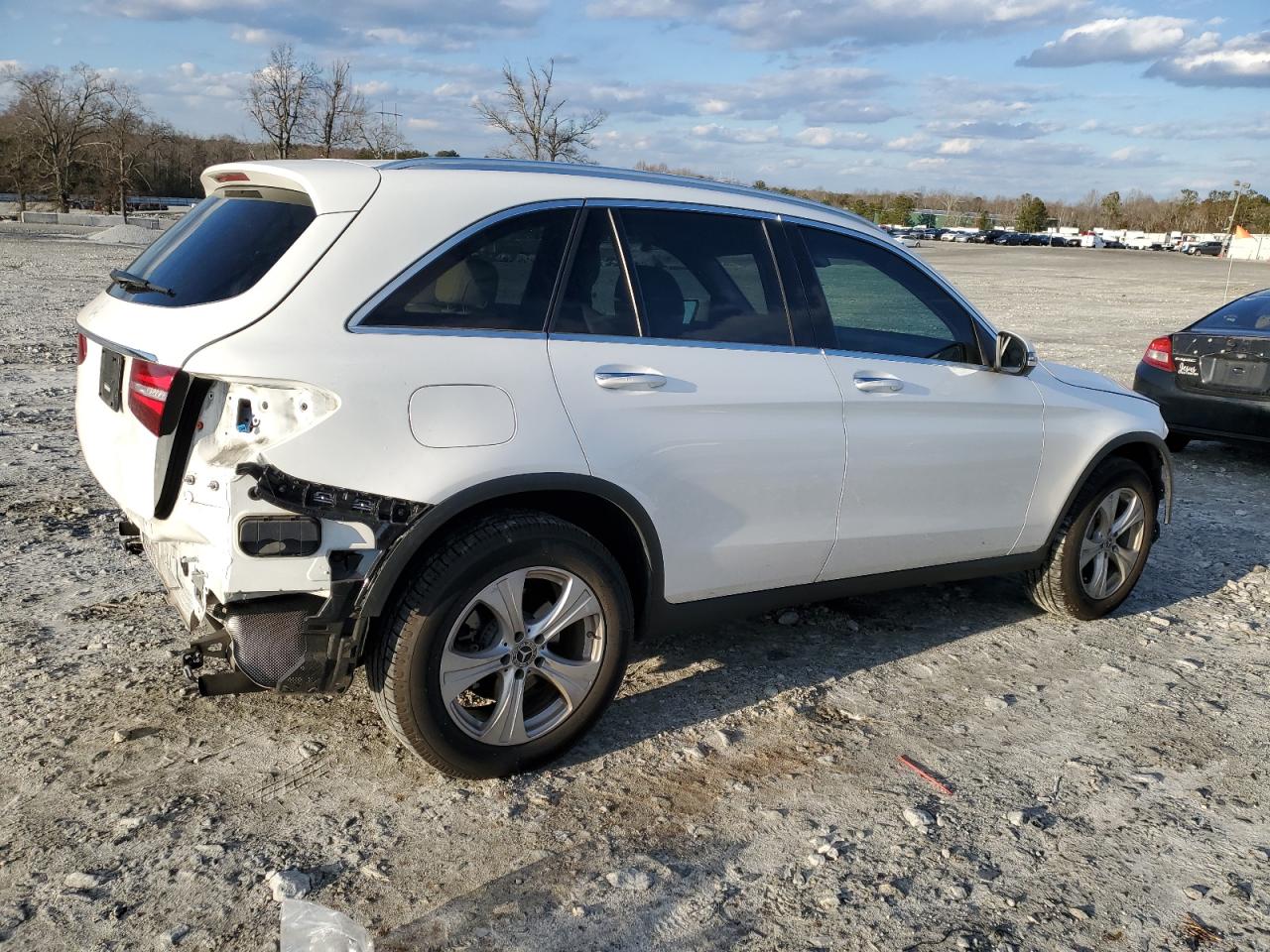 2018 Mercedes-Benz GLC - Image 3