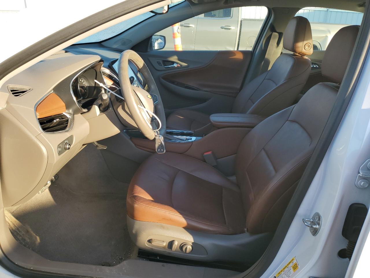 2016 Chevrolet Malibu - Image 7