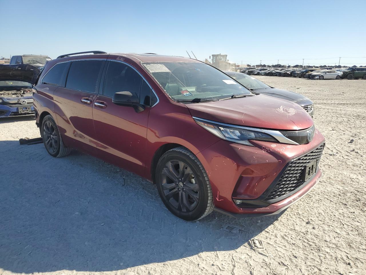 2022 Toyota Sienna - Image 4