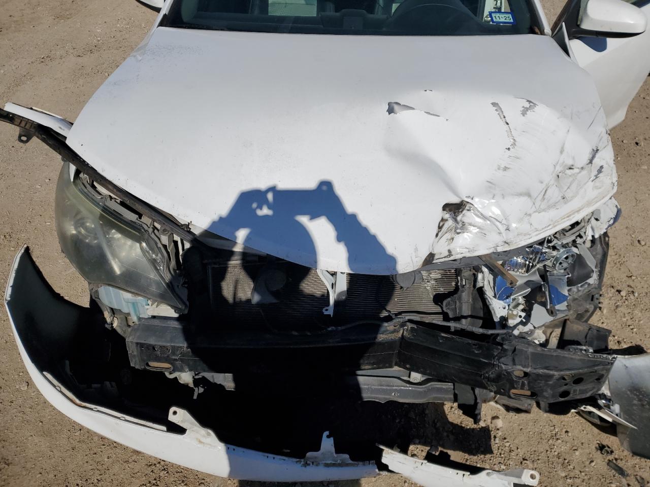 2014 Toyota Camry - Image 12