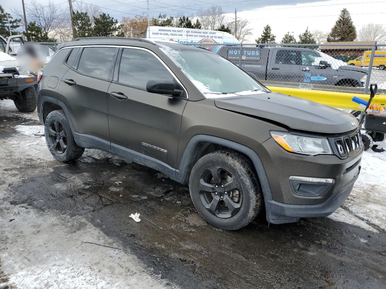 2018 Jeep Compass - Image 4