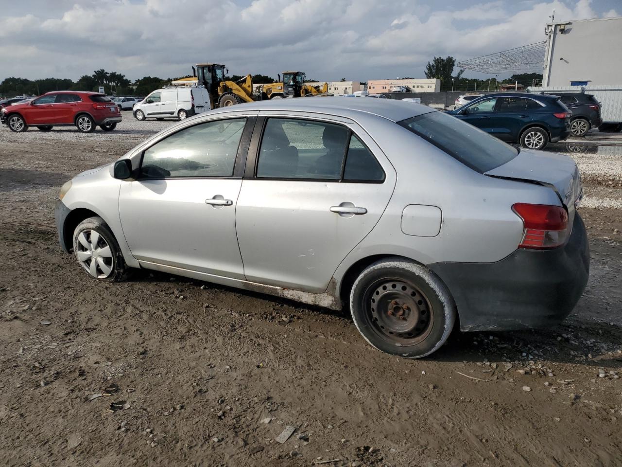 2007 Toyota Yaris - Image 2