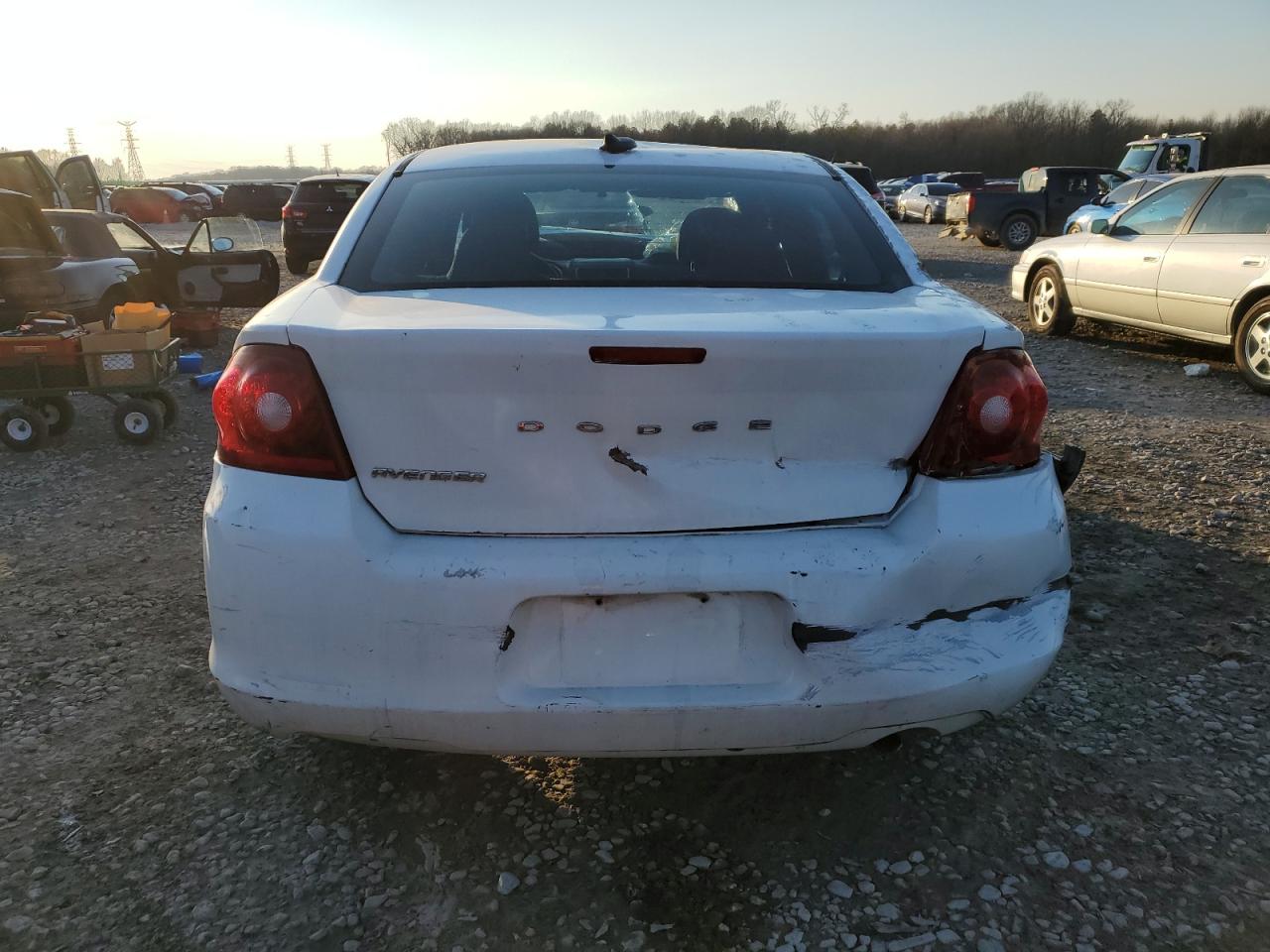 2011 Dodge Avenger - Image 6