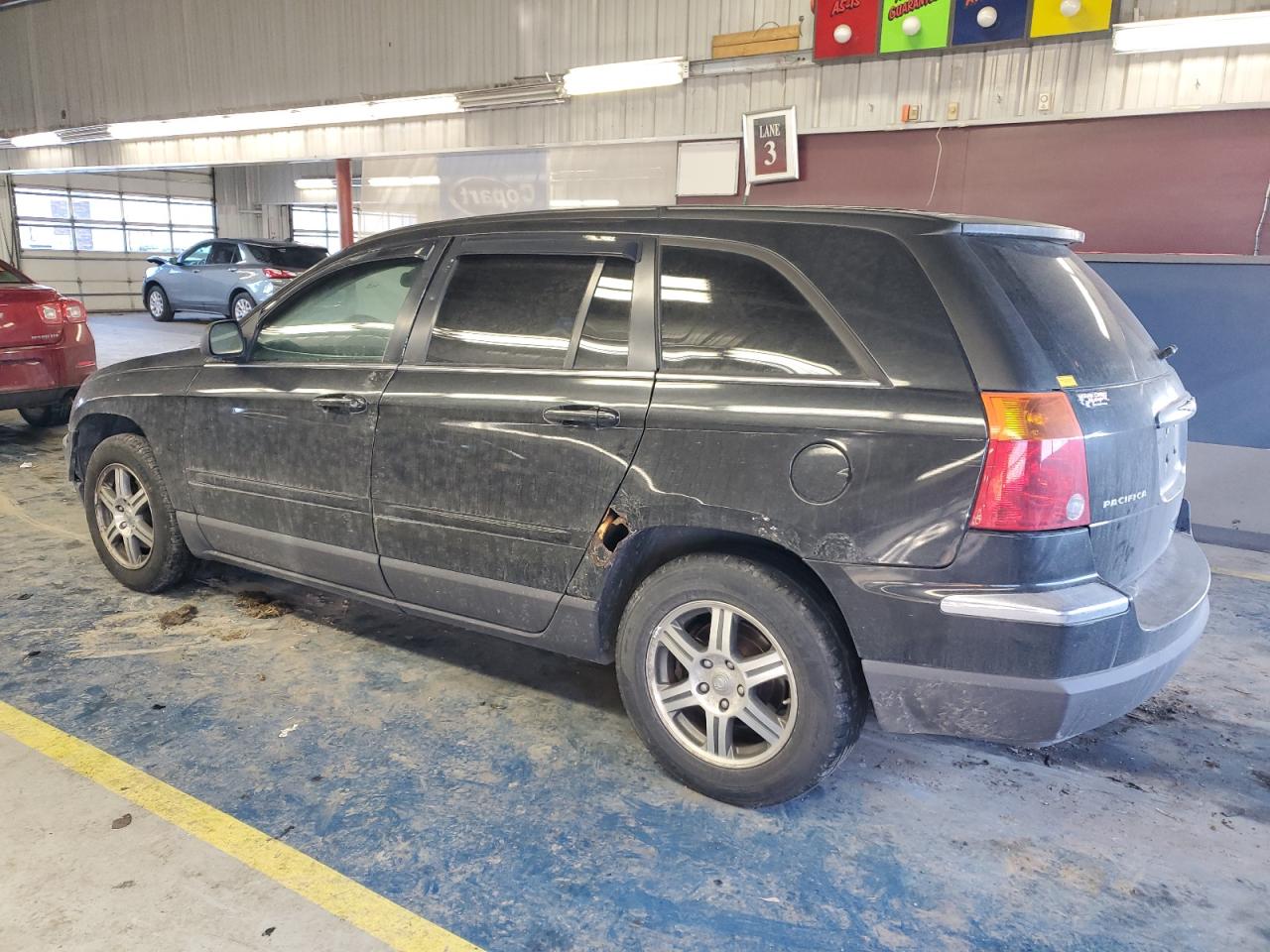 2004 Chrysler Pacifica - Image 2