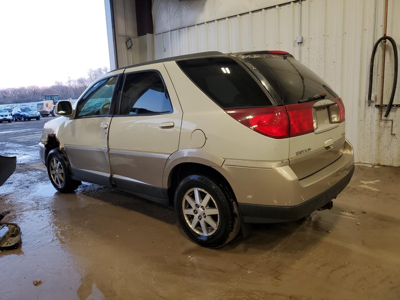 2004 Buick Rendezvous - Image 2