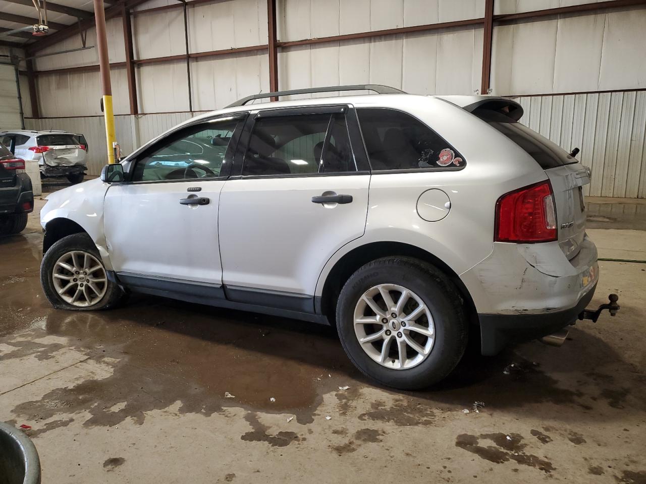 2014 Ford Edge - Image 2
