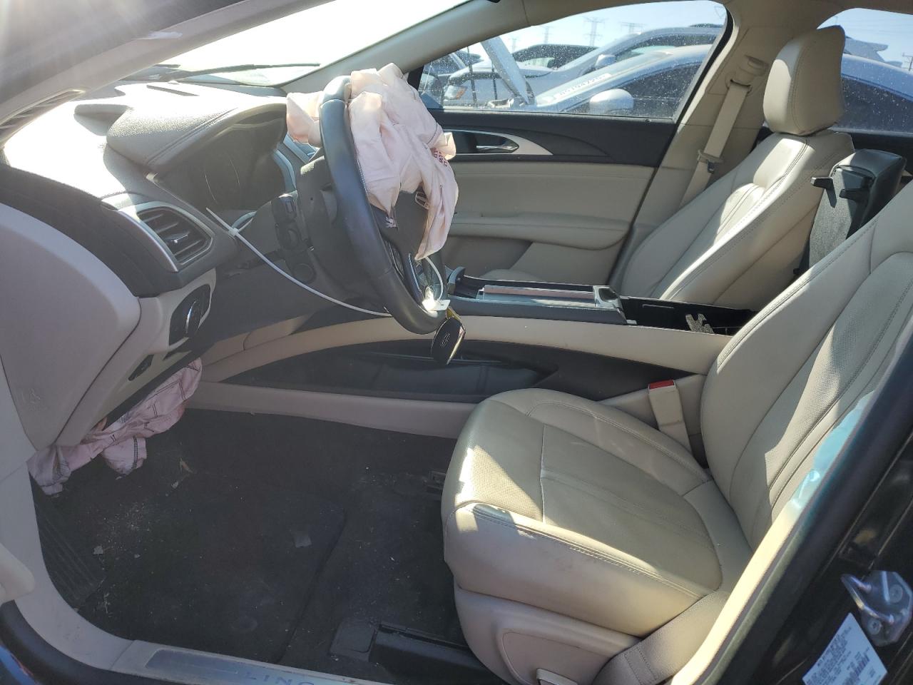2020 Lincoln MKZ - Image 7