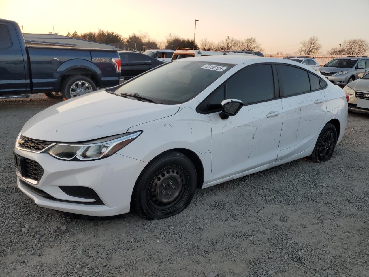 2018 Chevrolet Cruze - Image 1