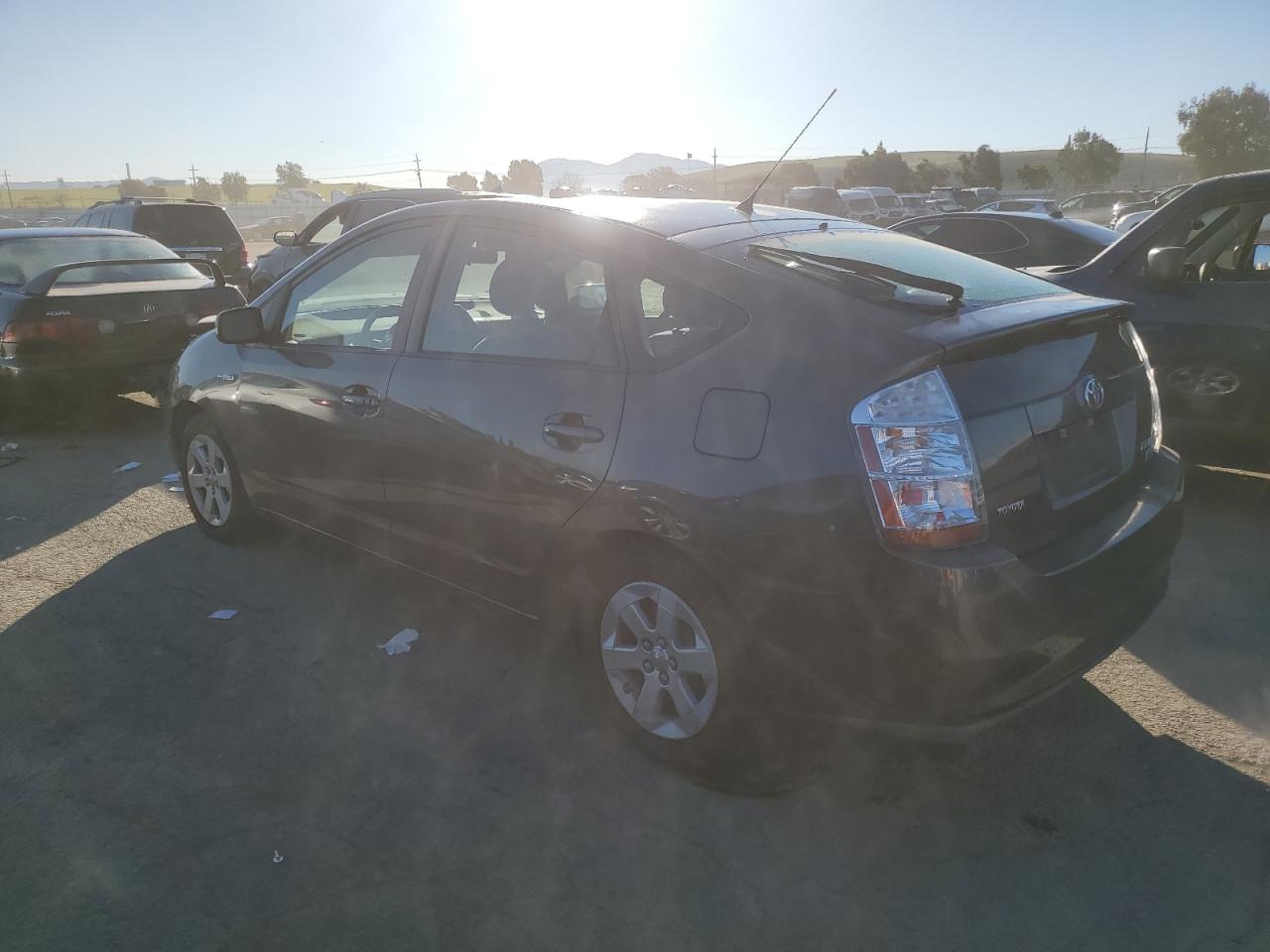 2007 Toyota Prius - Image 2