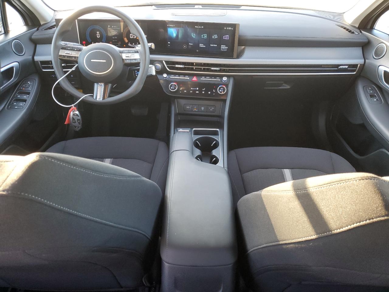 2024 Hyundai Sonata - Image 8