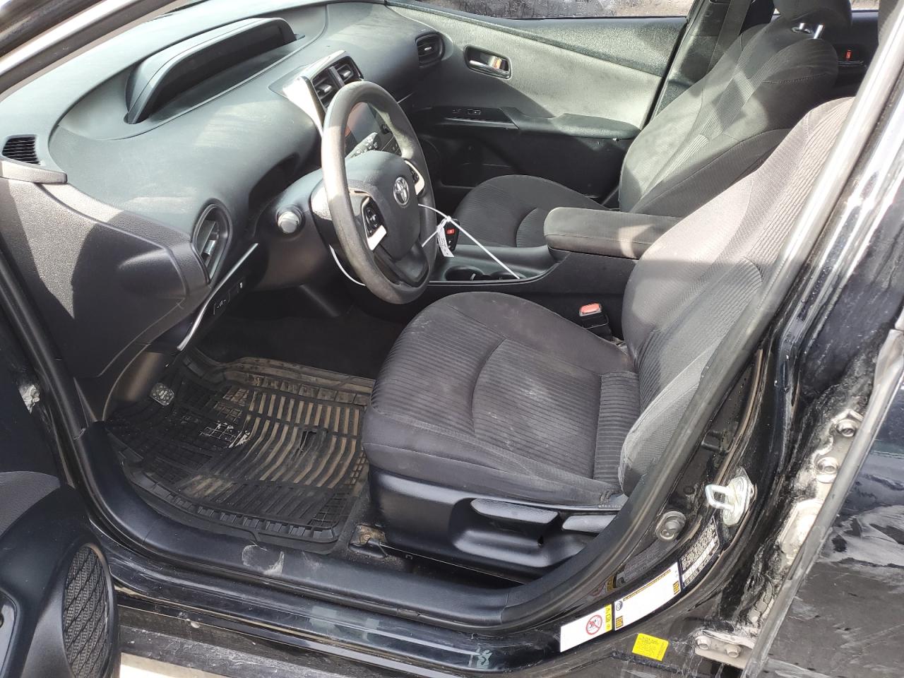 2016 Toyota Prius - Image 7