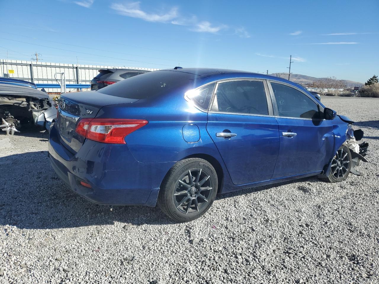 2017 Nissan Sentra - Image 3