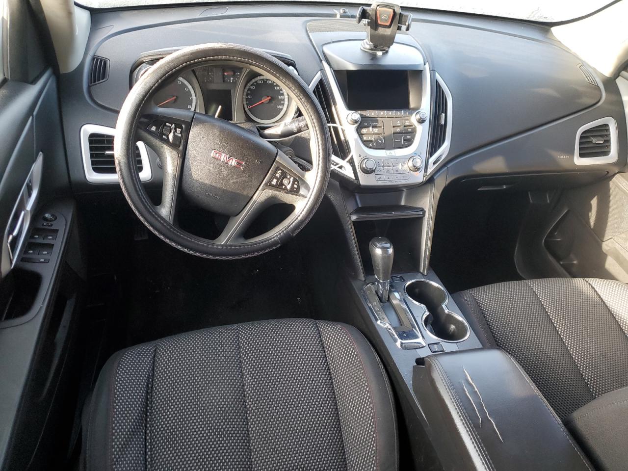 2017 GMC Terrain - Image 8