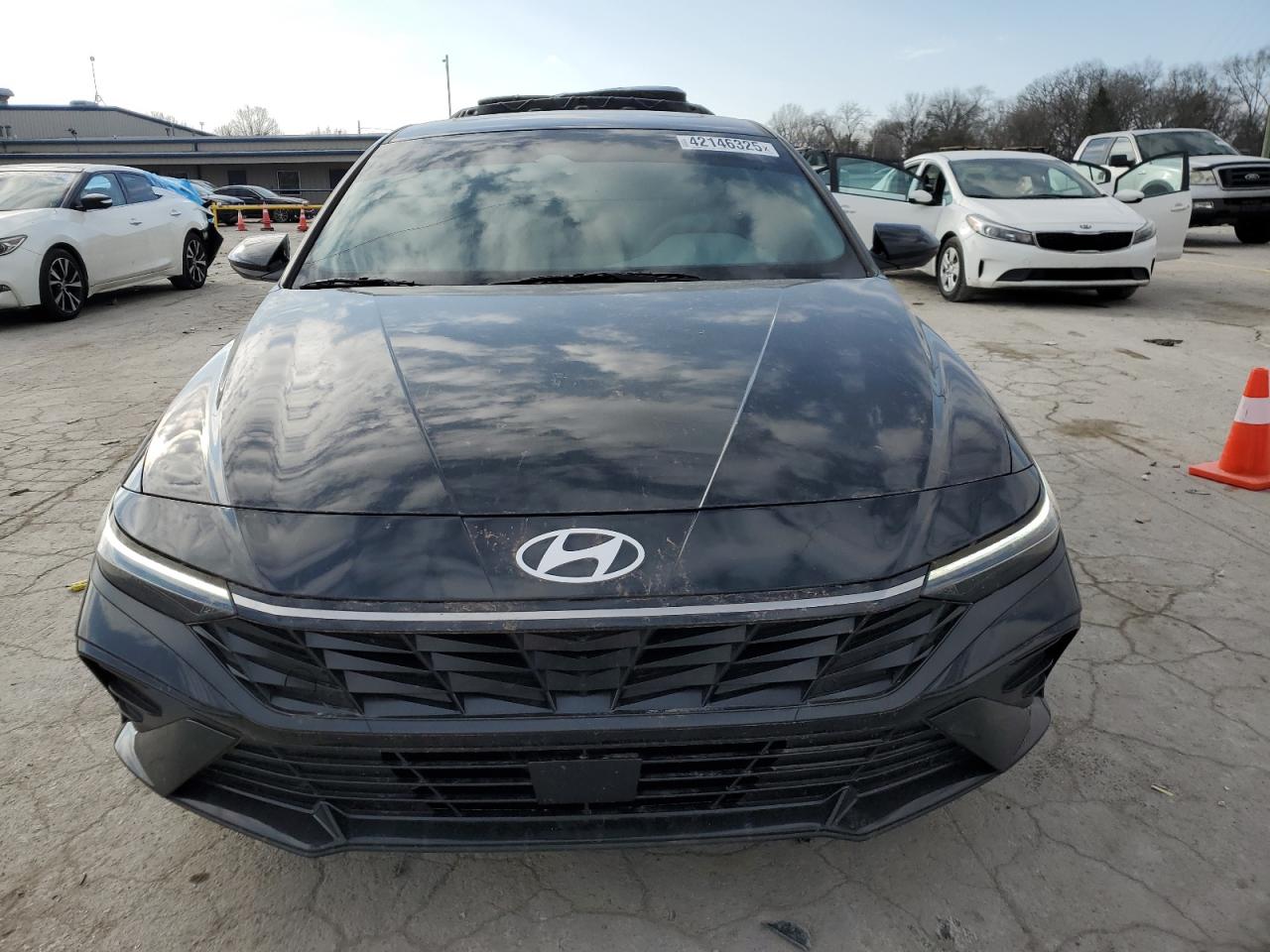 2024 Hyundai Elantra - Image 5