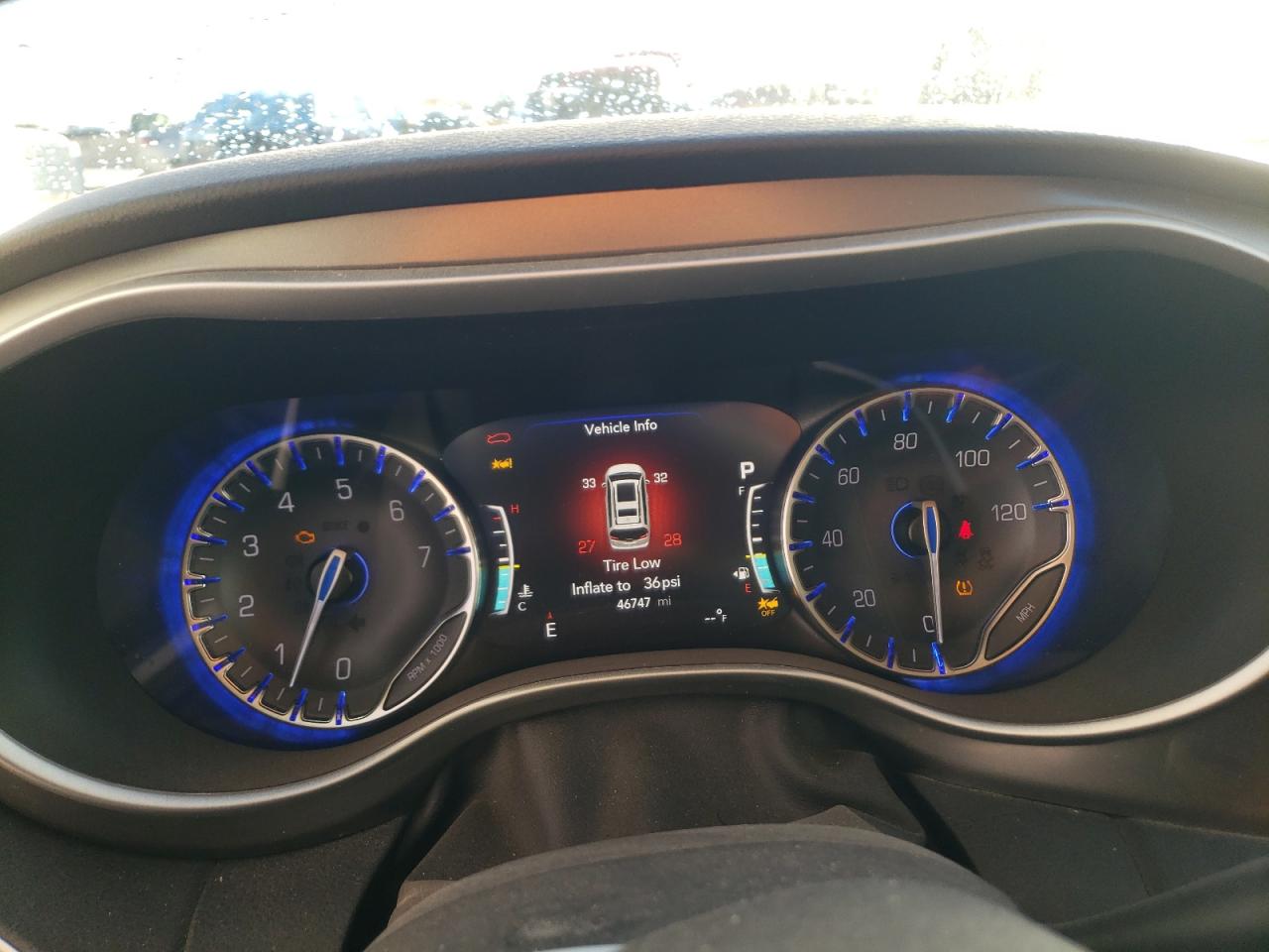 2022 Chrysler Pacifica - Image 9