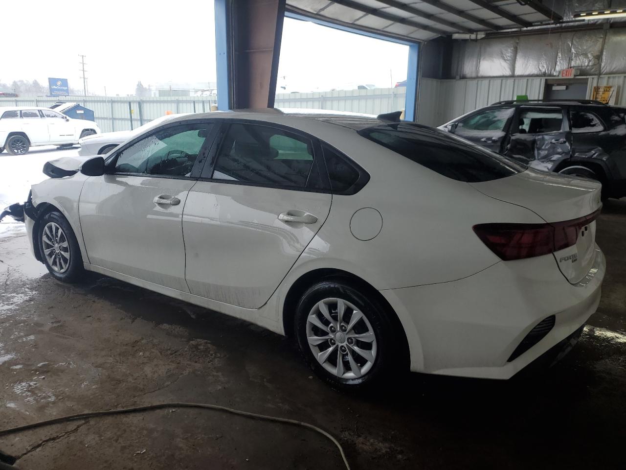 2023 Kia Forte - Image 2
