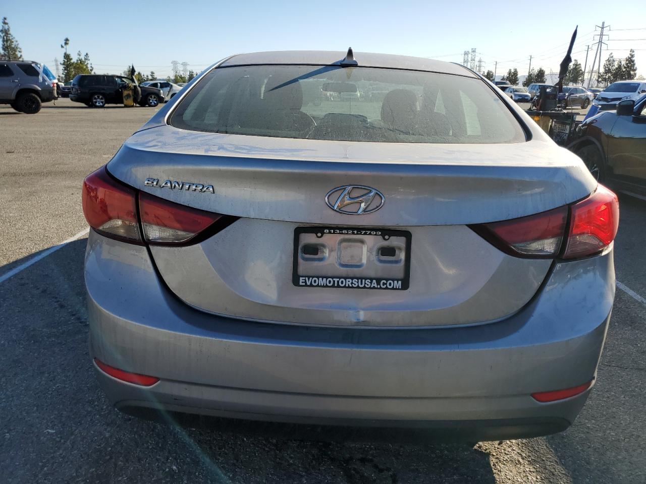 2015 Hyundai Elantra - Image 6