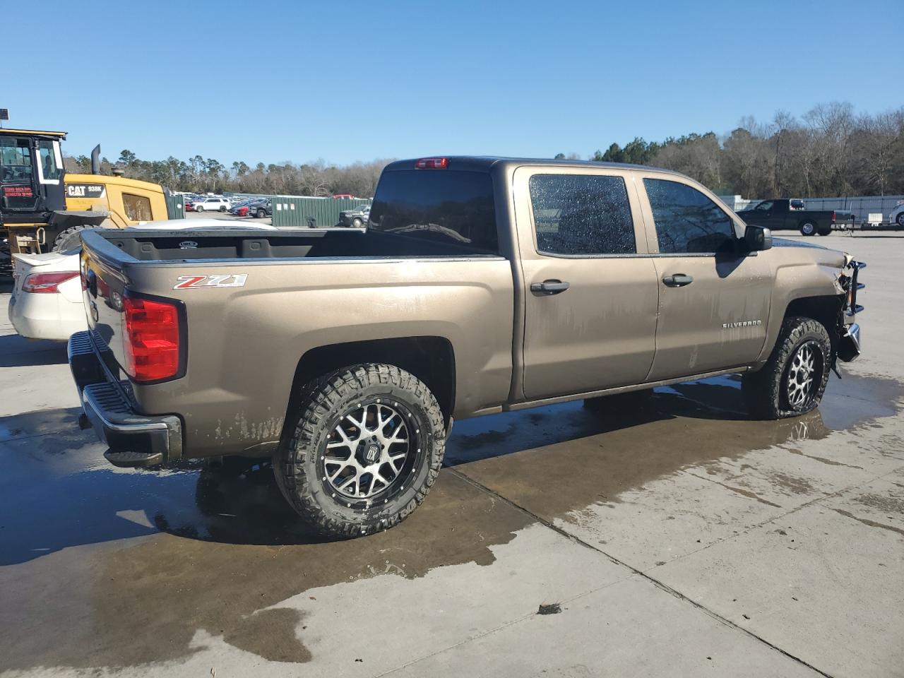 2014 Chevrolet Silverado - Image 3