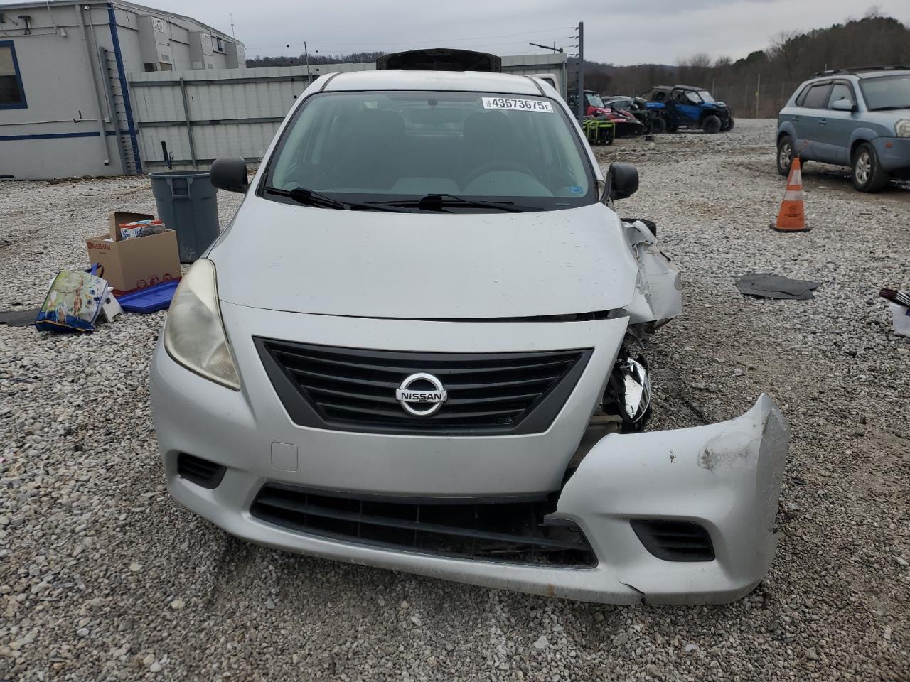 2012 Nissan Versa - Image 5