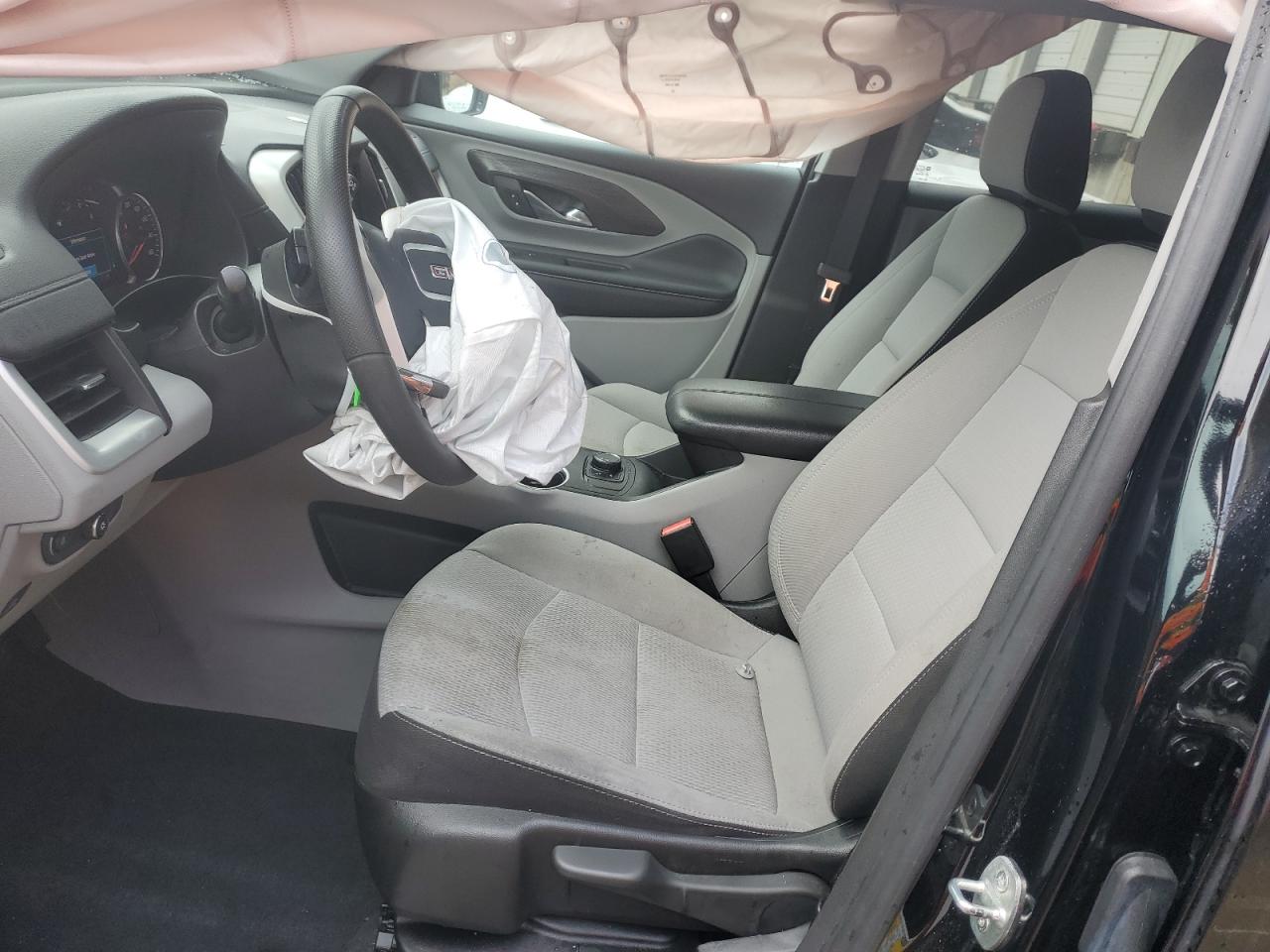 2022 GMC Terrain - Image 7