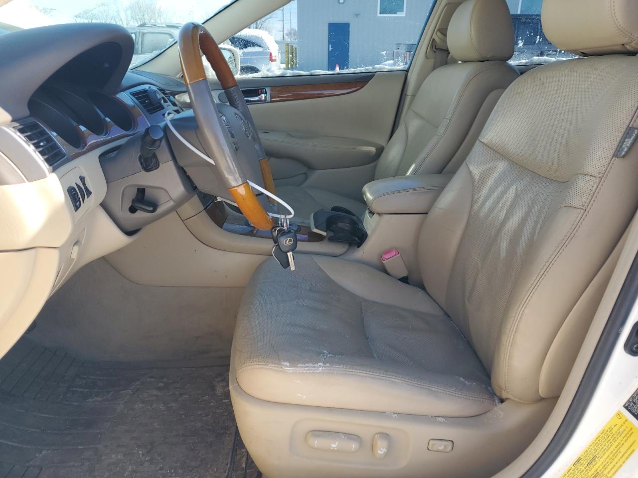 2005 Lexus ES - Image 7