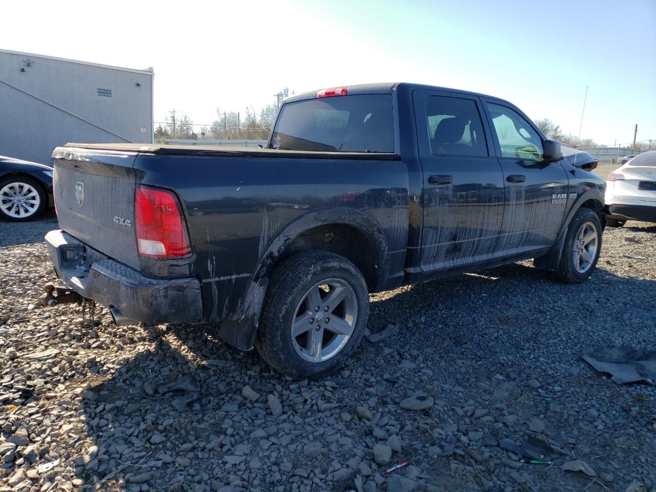 2016 RAM 1500 - Image 3