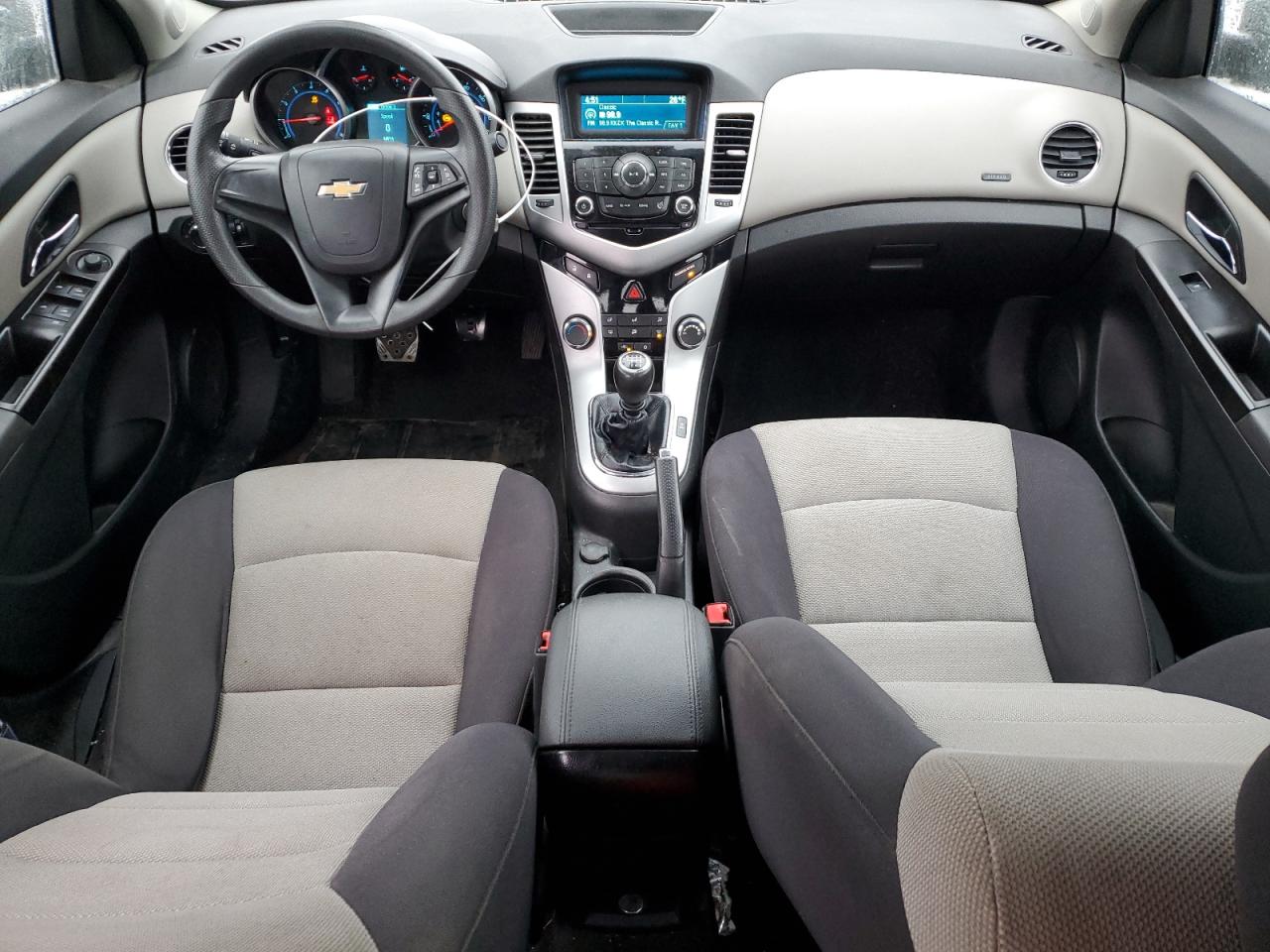 2014 Chevrolet Cruze - Image 8