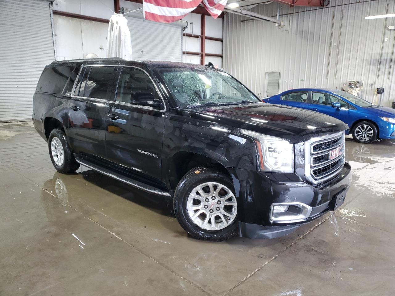 2020 GMC Yukon - Image 4