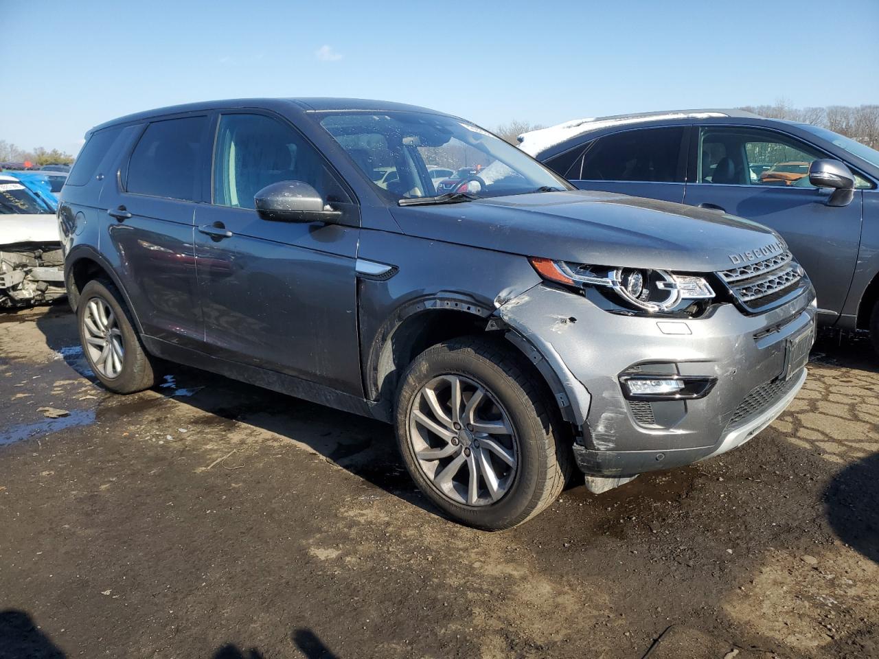 2017 Land Rover Discovery - Image 4