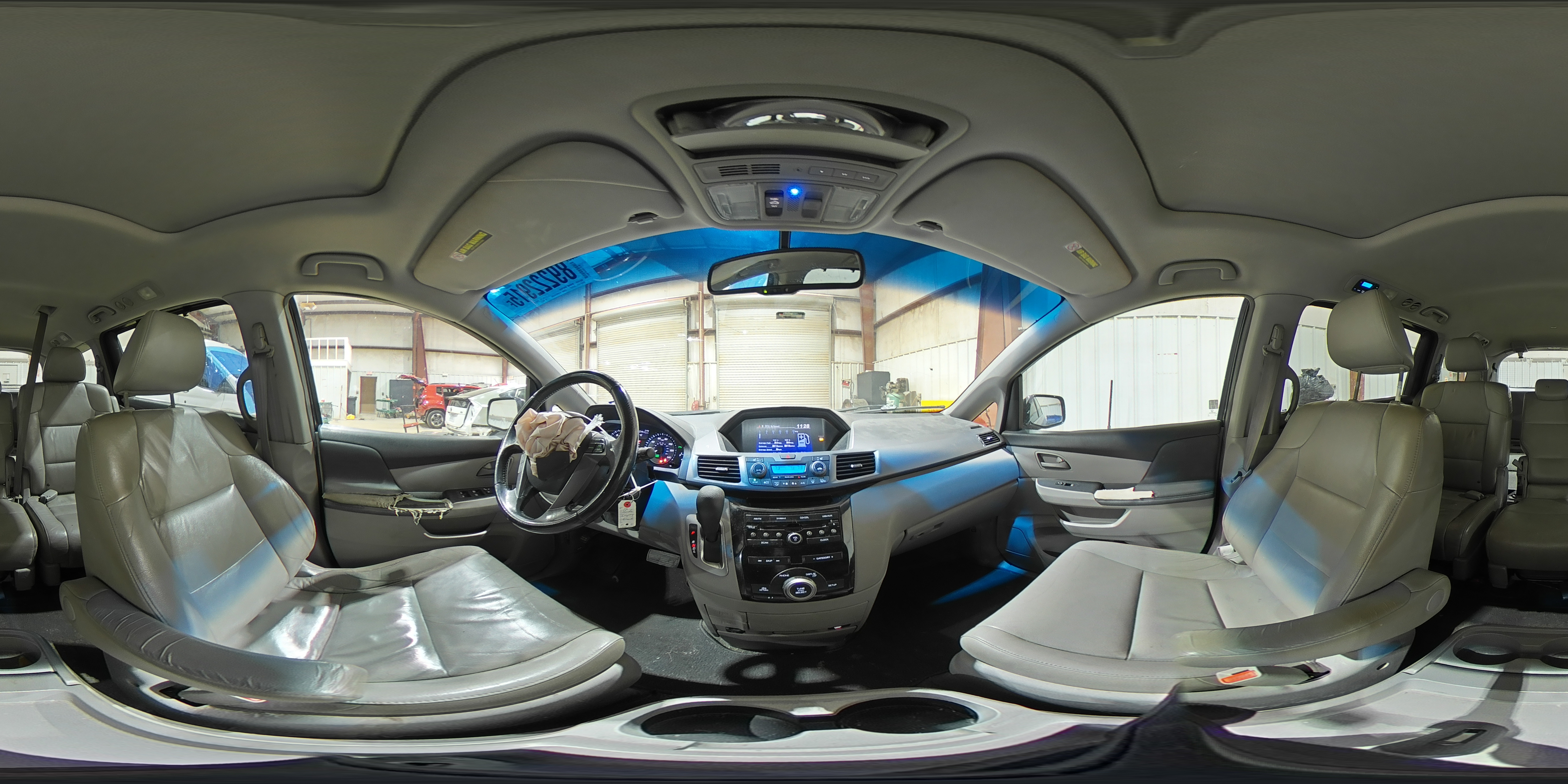 2012 Honda Odyssey - Image 14