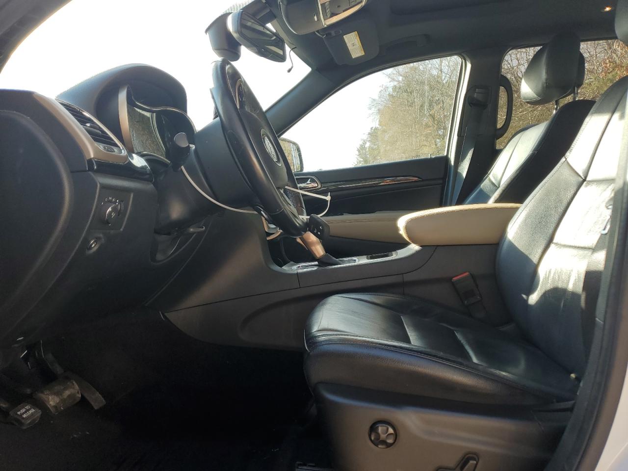 2016 Jeep Grand Cherokee - Image 7
