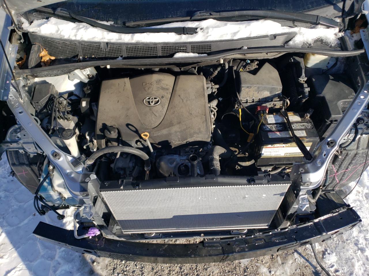 2019 Toyota Sienna - Image 12